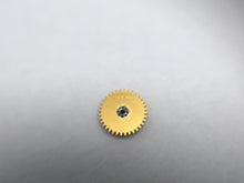 Load image into Gallery viewer, Tag Heuer caliber 6 (ETA 2895-2) intermediate ratchet wheel part 417