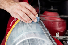 Load image into Gallery viewer, QUIXX Headlight Restoration Kit Removes Yellowing + UV Sealer Plastic Lenses, ref. 00084