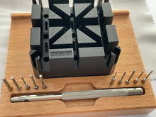 Load image into Gallery viewer, Horotec MSA 10.510 tool for removing the bracelet with 10 pins