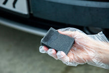 Load image into Gallery viewer, QUIXX Black Plastic Colour, Unpainted Plastic Restorer, Bumpers Trims Side Sills Mirror Housings, Ref. 10188