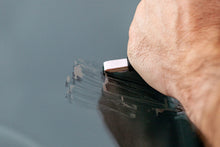 Load image into Gallery viewer, QUIXX Glass Scratch Remover Kit Windshield & Window Repair Diamond Polish, ref. 10172