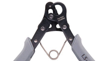 Load image into Gallery viewer, The Beadsmith tool one step big looper 1.5 mm