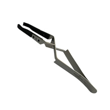 Load image into Gallery viewer, Bergeon 7140 watchmaker tweezers with carbon fibre tips for dials and glasses 120mm