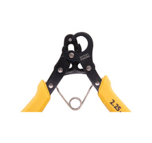 Load image into Gallery viewer, The Beadsmith tool one step big looper for jewelry 2.25 mm