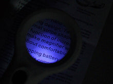 Load image into Gallery viewer, Reading Magnifier, 4x Magnification, 8 LED + UV Light, 60 mm Lens, White, Ref. 09064
