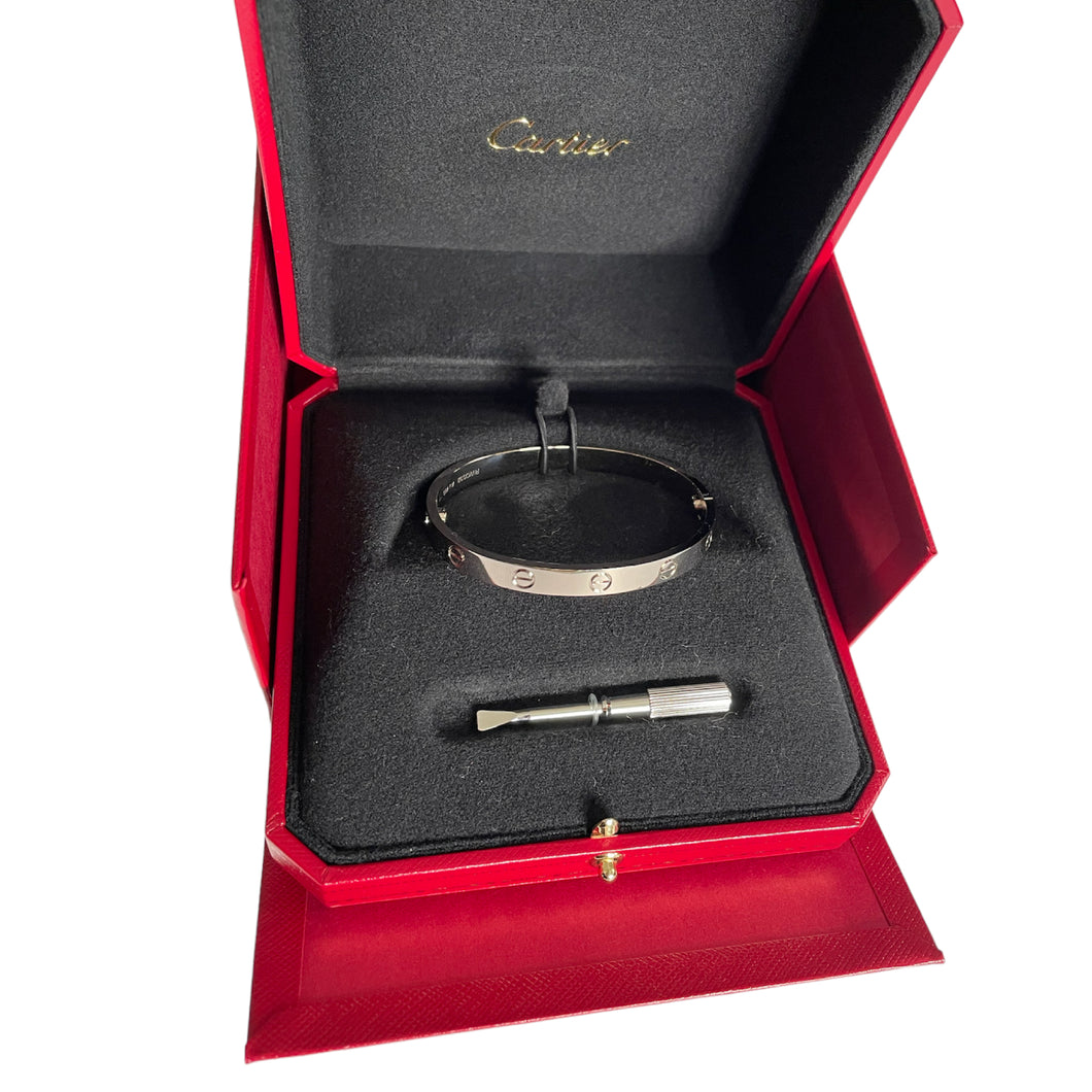 New Cartier Love 18k white gold bracelet size 17 2022