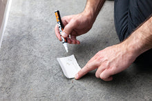 Load image into Gallery viewer, QUIXX Paint Repair Pen Clear Coat Touch Up for Deep Scratches &amp; Chips, ref. 10010
