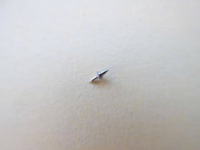 Load image into Gallery viewer, LIP T 15 parechoc new balance staff part
