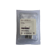 Load image into Gallery viewer, Tudor/Rolex 9315 stainless steel link part B32-20330-L1

