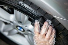 Load image into Gallery viewer, QUIXX Black Tyre Colour, Tire Restorer Deep Black 2-Step Kit, ref. 10192
