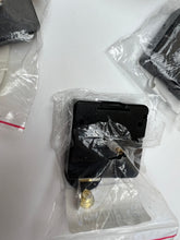 Load image into Gallery viewer, Mixed UTS Quartz Clock Movements 10 Pack Junghans 817 W838 Sold as is
